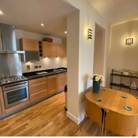 Easby Breakaways - **modern 5 Mins From South Bay, Scarborough** * Scarborough