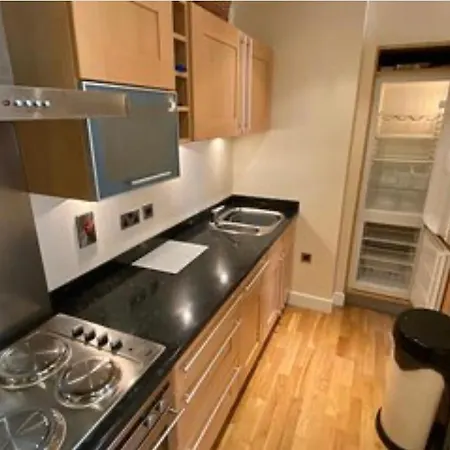 Easby Breakaways - **modern 5 Mins From South Bay, Scarborough** *