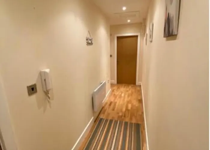 Easby Breakaways - **modern 5 Mins From South Bay, Scarborough**